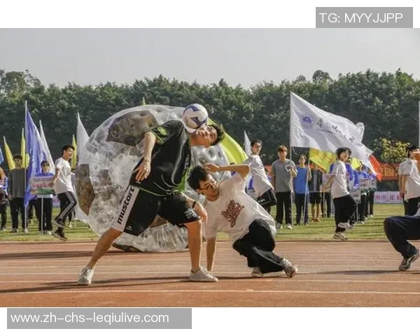 校园足球发展现状与未来展望探讨及其对青少年成长的积极影响分析